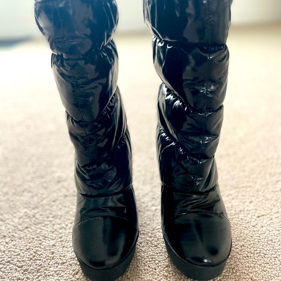 WOMENS COACH FARRAN SPORT PATENT BLACK PUFFER WINTER WEDGE BOOTS - Picture 4 of 5